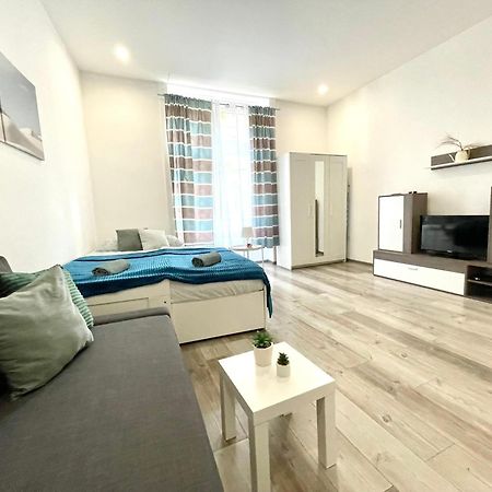 Relax Home With 2 Bedroom, 2 Bathroom For 6 People In The City Centre Free Coffee Budapest Exterior photo
