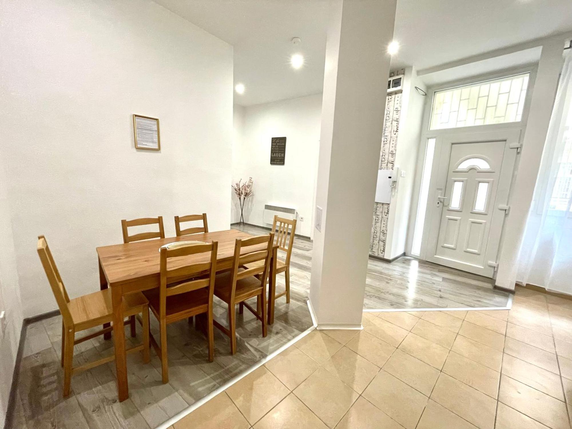 Relax Home With 2 Bedroom, 2 Bathroom For 6 People In The City Centre Free Coffee Budapest Exterior photo