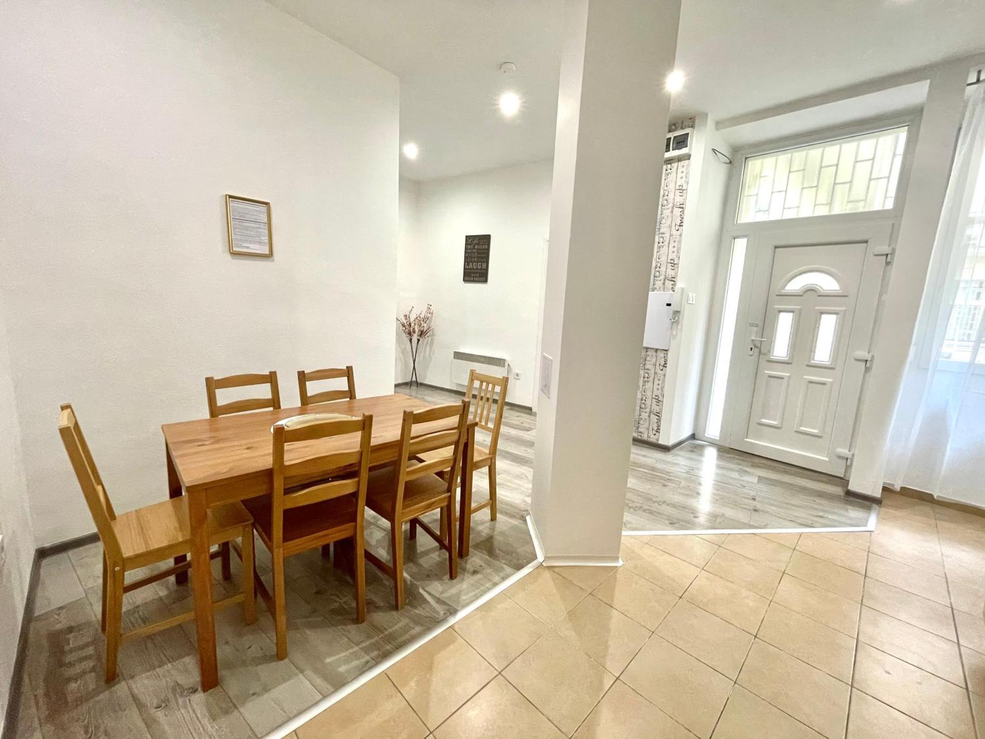 Relax Home With 2 Bedroom, 2 Bathroom For 6 People In The City Centre Free Coffee Budapest Exterior photo