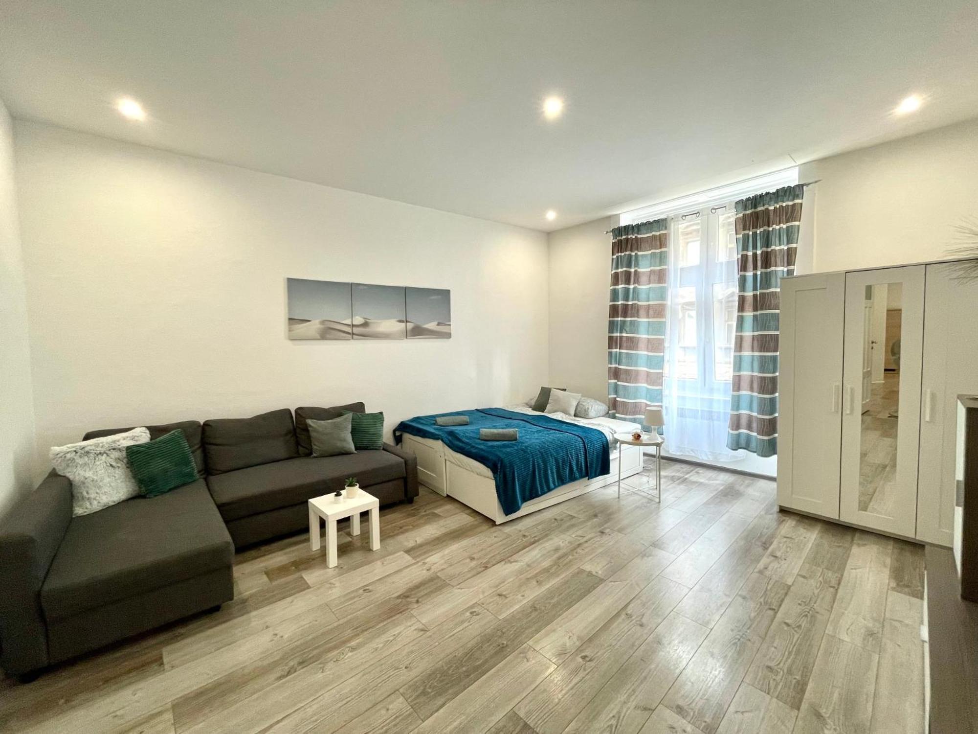 Relax Home With 2 Bedroom, 2 Bathroom For 6 People In The City Centre Free Coffee Budapest Exterior photo
